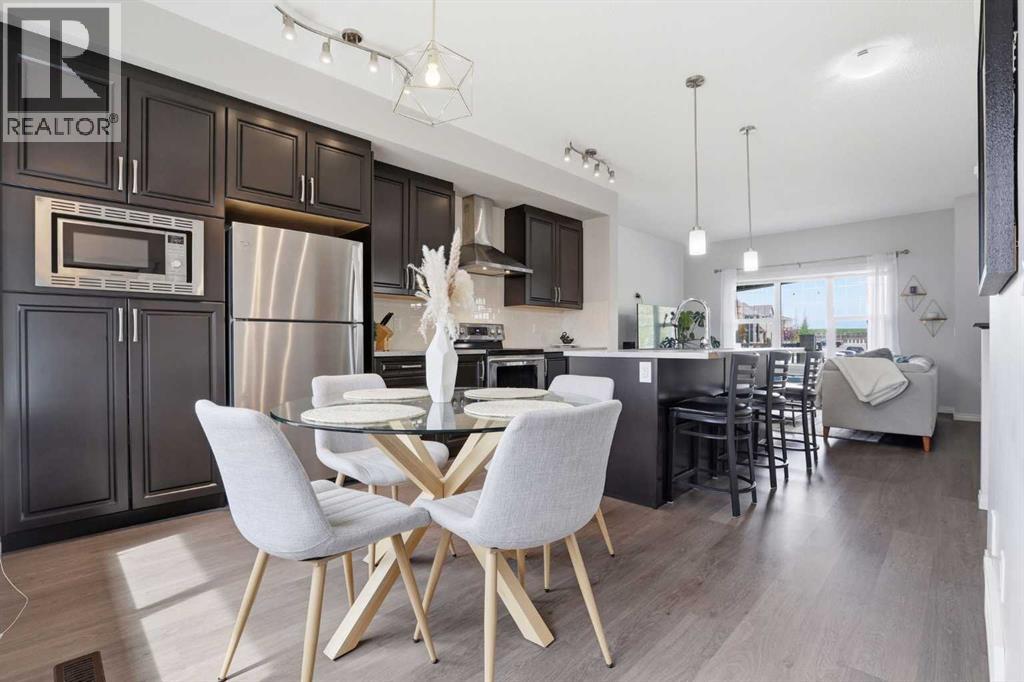 632 Mahogany Boulevard SE, Calgary, Alberta  T3M 1X9 - Photo 5 - A2312740