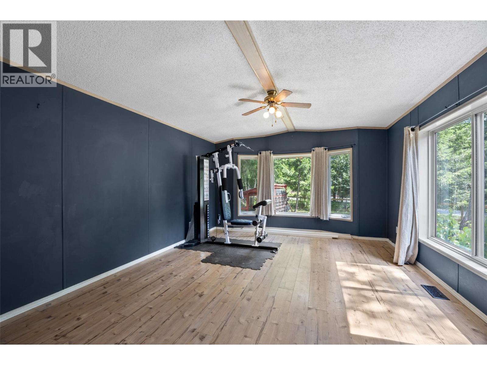 1070 Scott Drive, Clearwater, British Columbia  V0E 1N1 - Photo 7 - 10396379