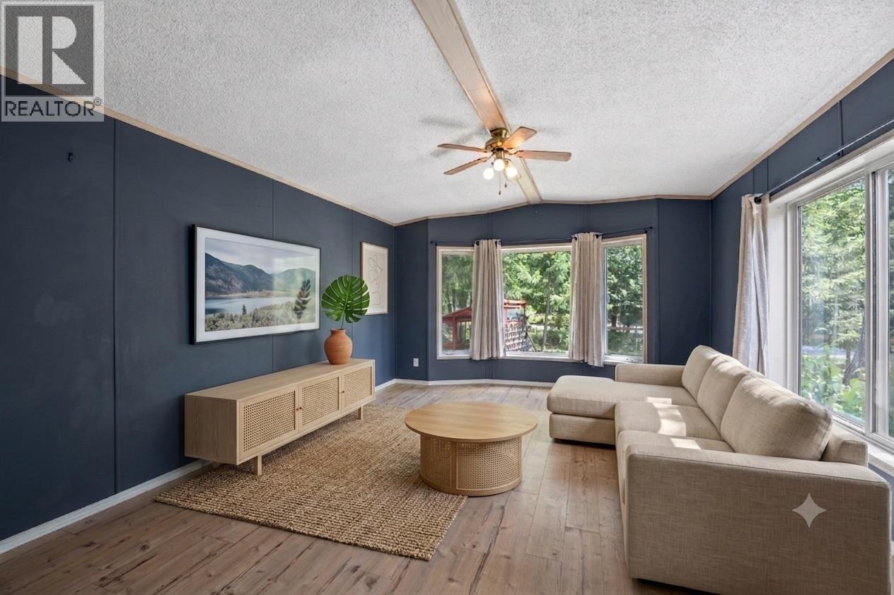 1070 Scott Drive, Clearwater, British Columbia  V0E 1N1 - Photo 8 - 10396379