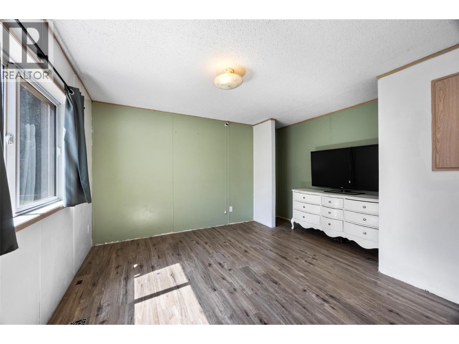 1070 Scott Drive, Clearwater, British Columbia  V0E 1N1 - Photo 16 - 10396379