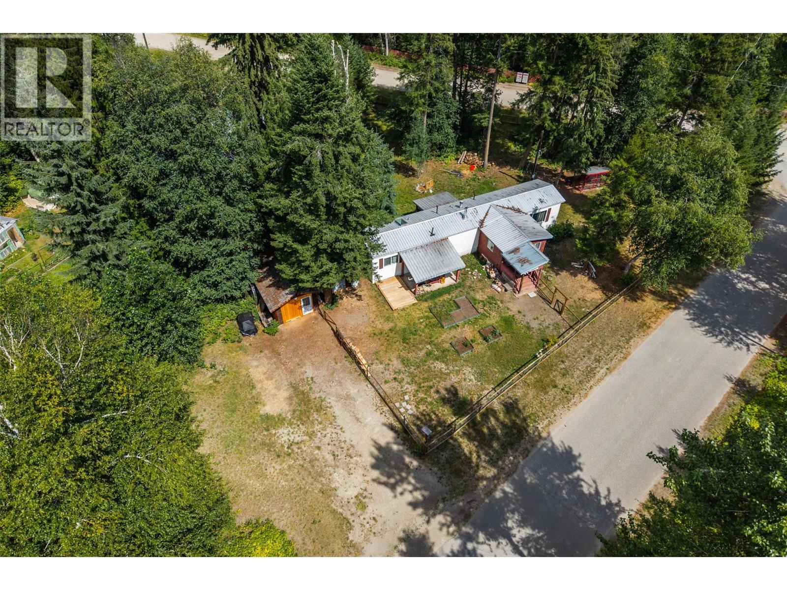 1070 Scott Drive, Clearwater, British Columbia  V0E 1N1 - Photo 30 - 10396379