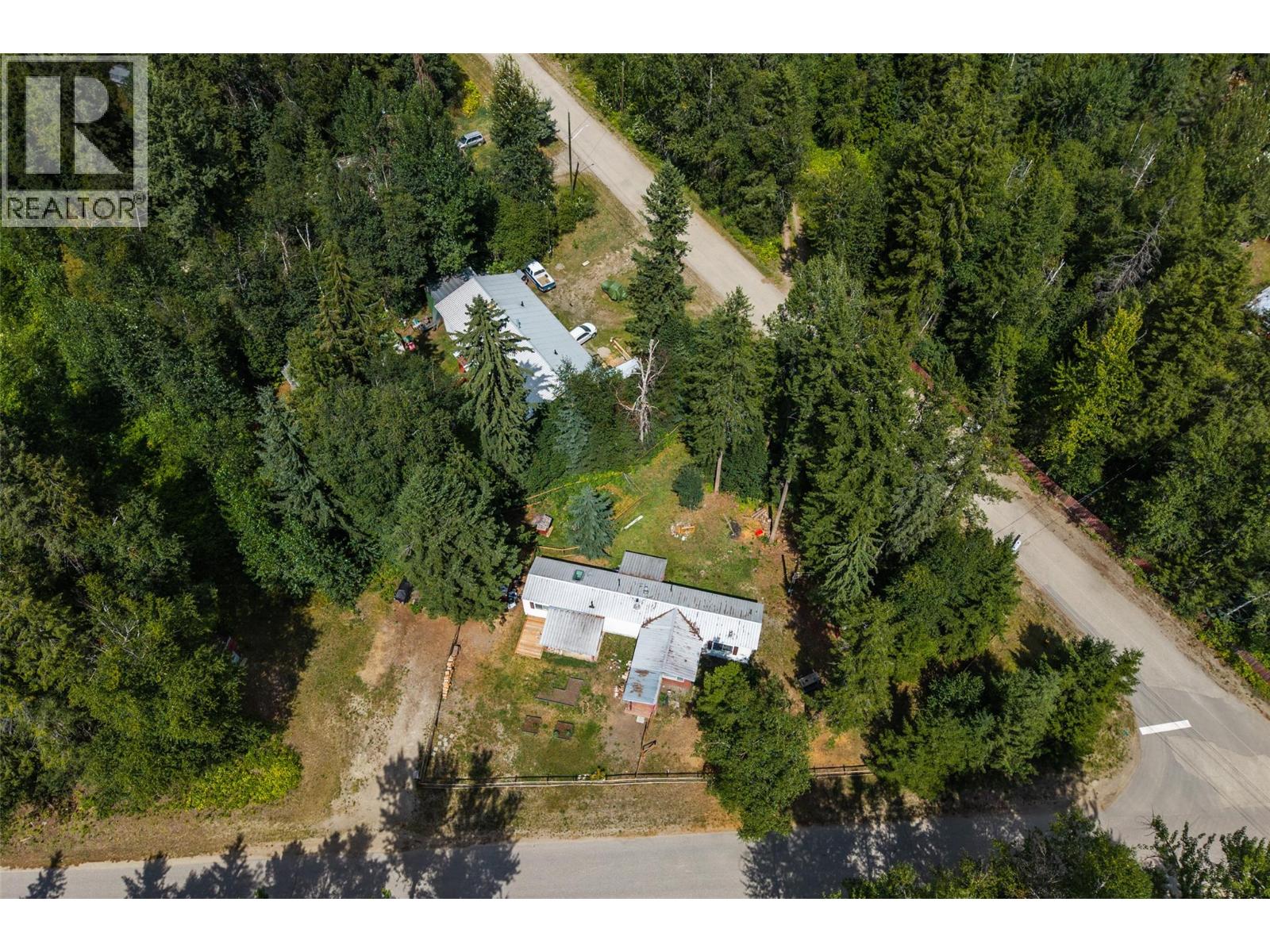 1070 Scott Drive, Clearwater, British Columbia  V0E 1N1 - Photo 31 - 10396379