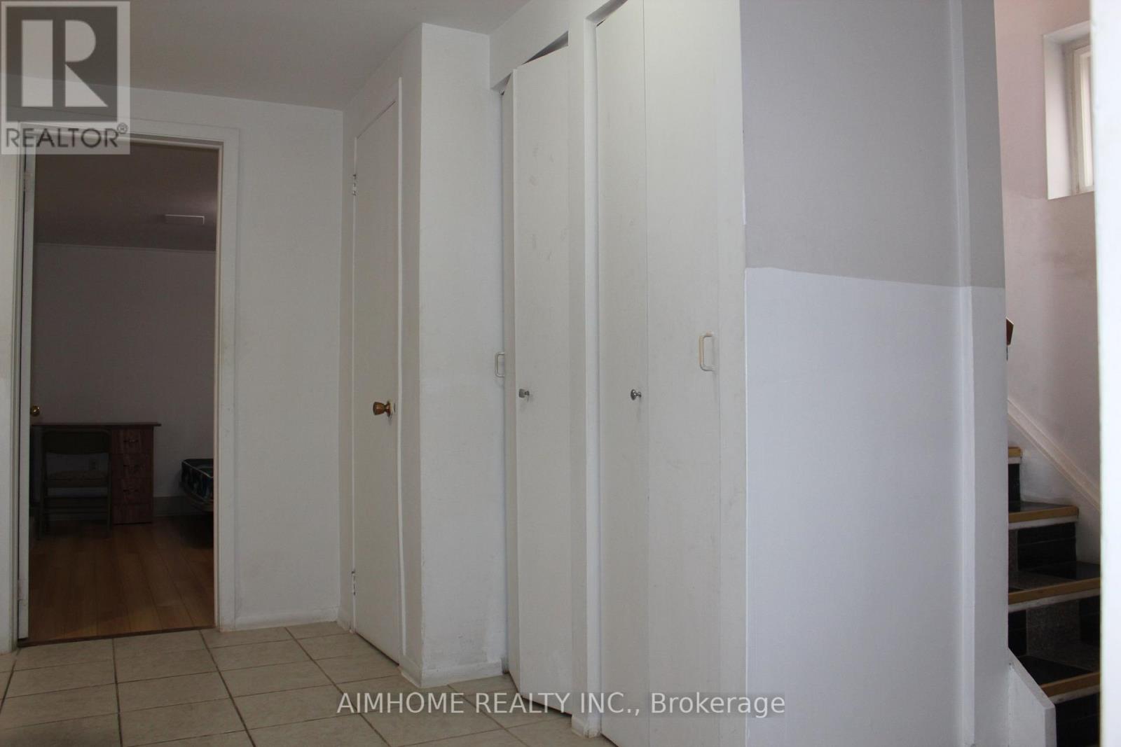 Lower - 40 Hepscott Terrace, Toronto, Ontario  M1W 1E1 - Photo 2 - E13629908