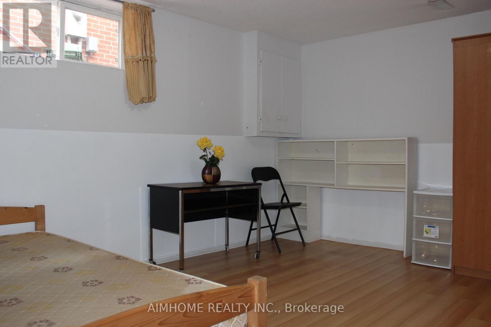 Lower - 40 Hepscott Terrace, Toronto, Ontario  M1W 1E1 - Photo 5 - E13629908