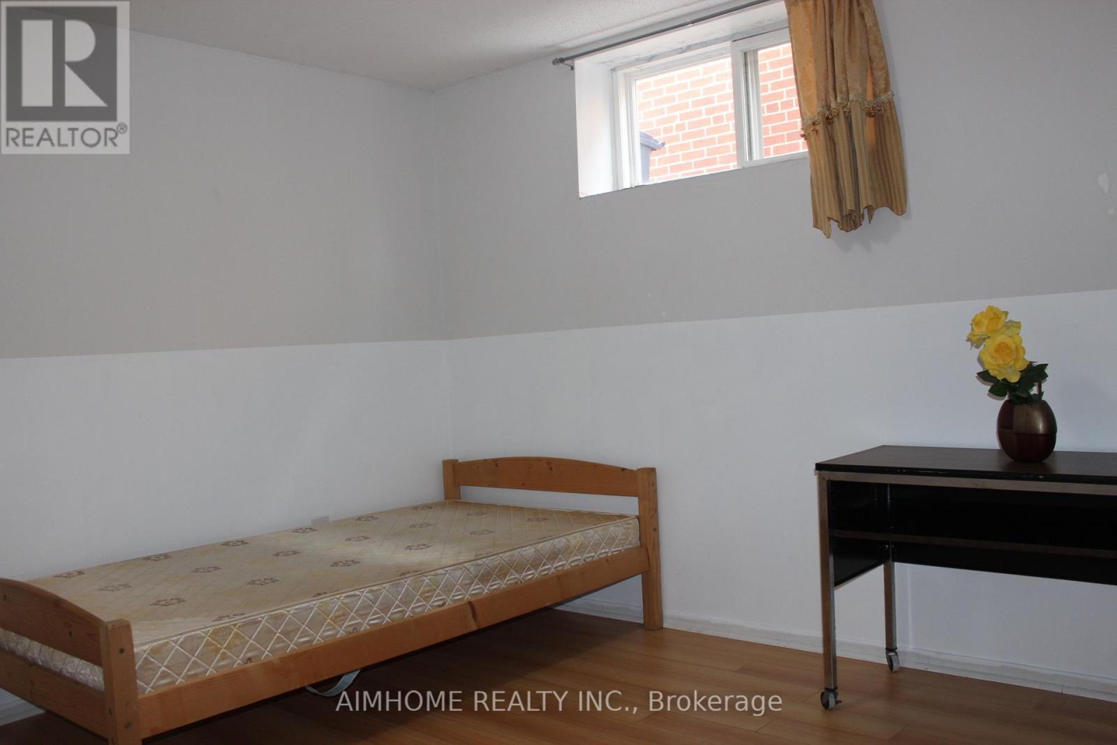 Lower - 40 Hepscott Terrace, Toronto, Ontario  M1W 1E1 - Photo 6 - E13629908