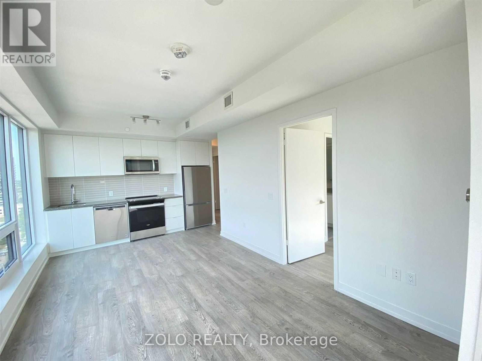 8868 Yonge Street, Richmond Hill, Ontario  L4C 0T4 - Photo 2 - N13629904