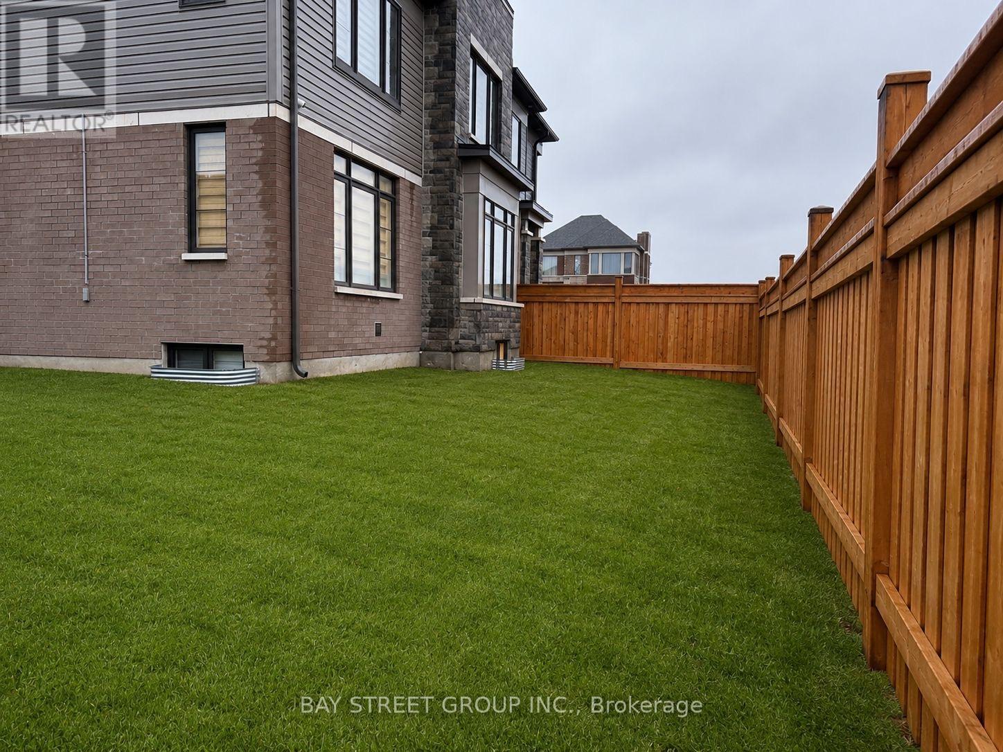 Upper Floor - 163 Terry Fox Drive Road, Barrie, Ontario  L9J 0L7 - Photo 20 - S13629914