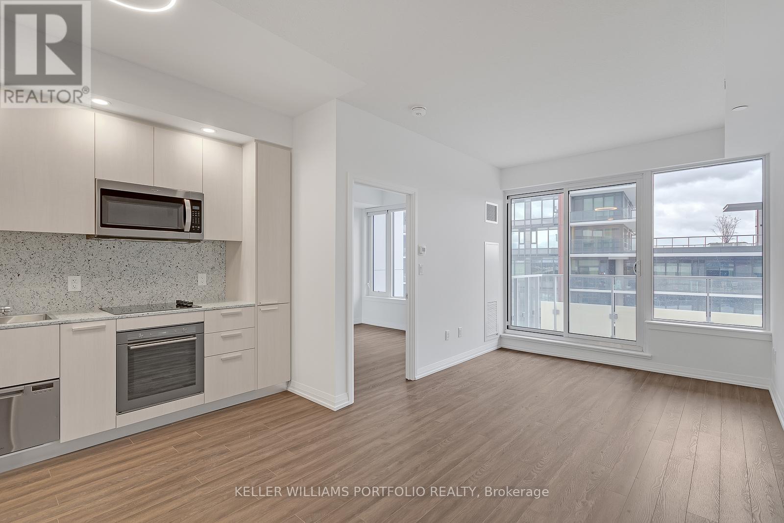 608 - 75 Canterbury Place, Toronto, Ontario  M2N 0L2 - Photo 8 - C13629942