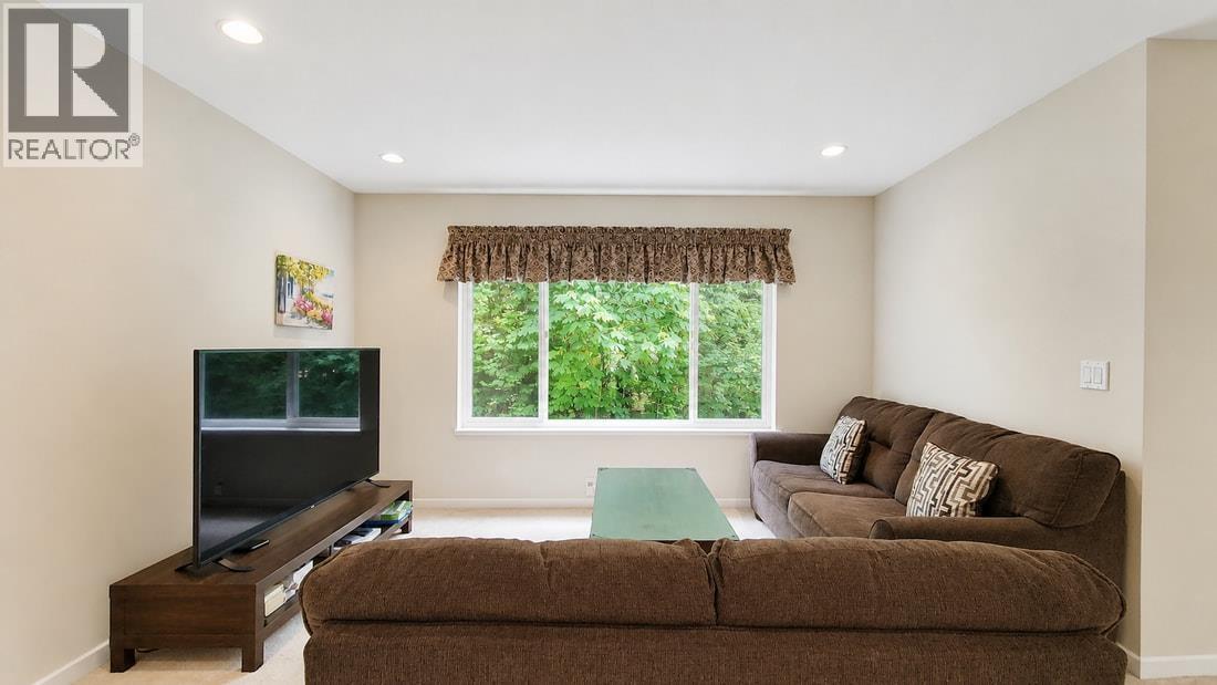 1421 Madrona Place, Coquitlam, British Columbia  V3E 2S5 - Photo 10 - R3134983