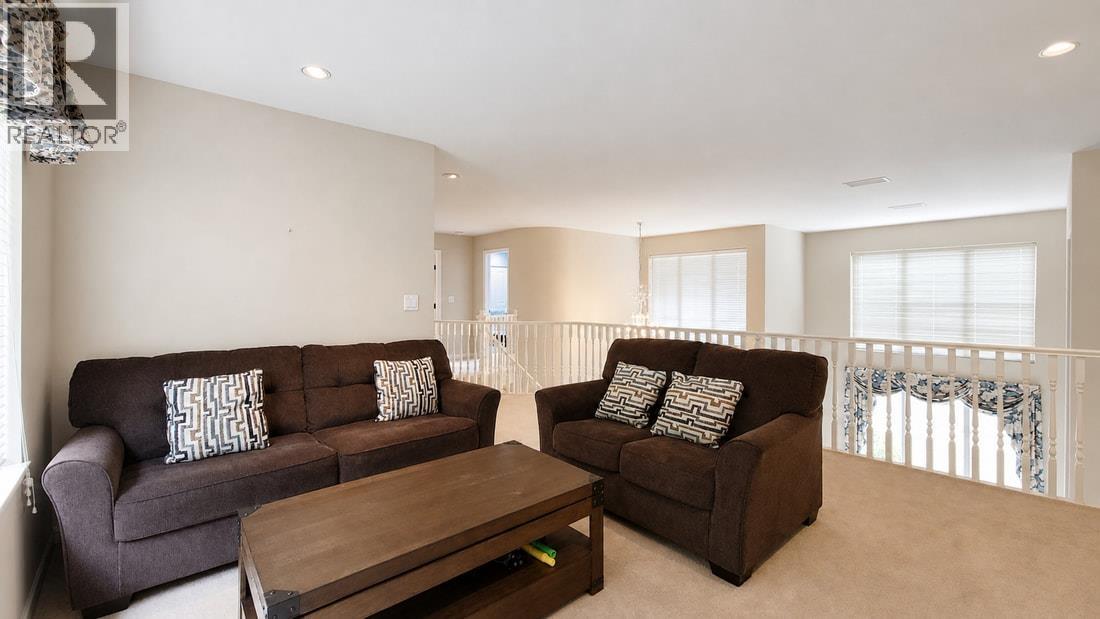 1421 Madrona Place, Coquitlam, British Columbia  V3E 2S5 - Photo 9 - R3134983