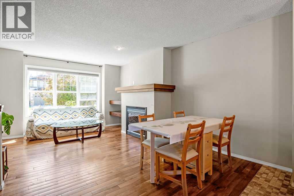275 Everstone Drive Sw, Calgary, Alberta  T2Y 4v2 - Photo 5 - A2326916