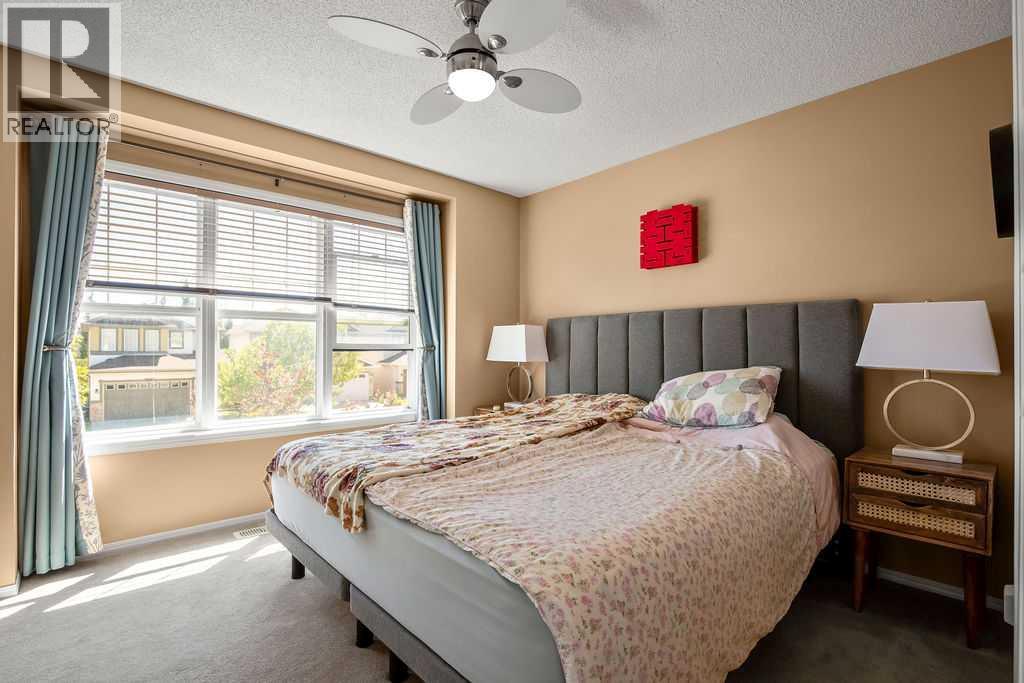 275 Everstone Drive Sw, Calgary, Alberta  T2Y 4v2 - Photo 12 - A2326916