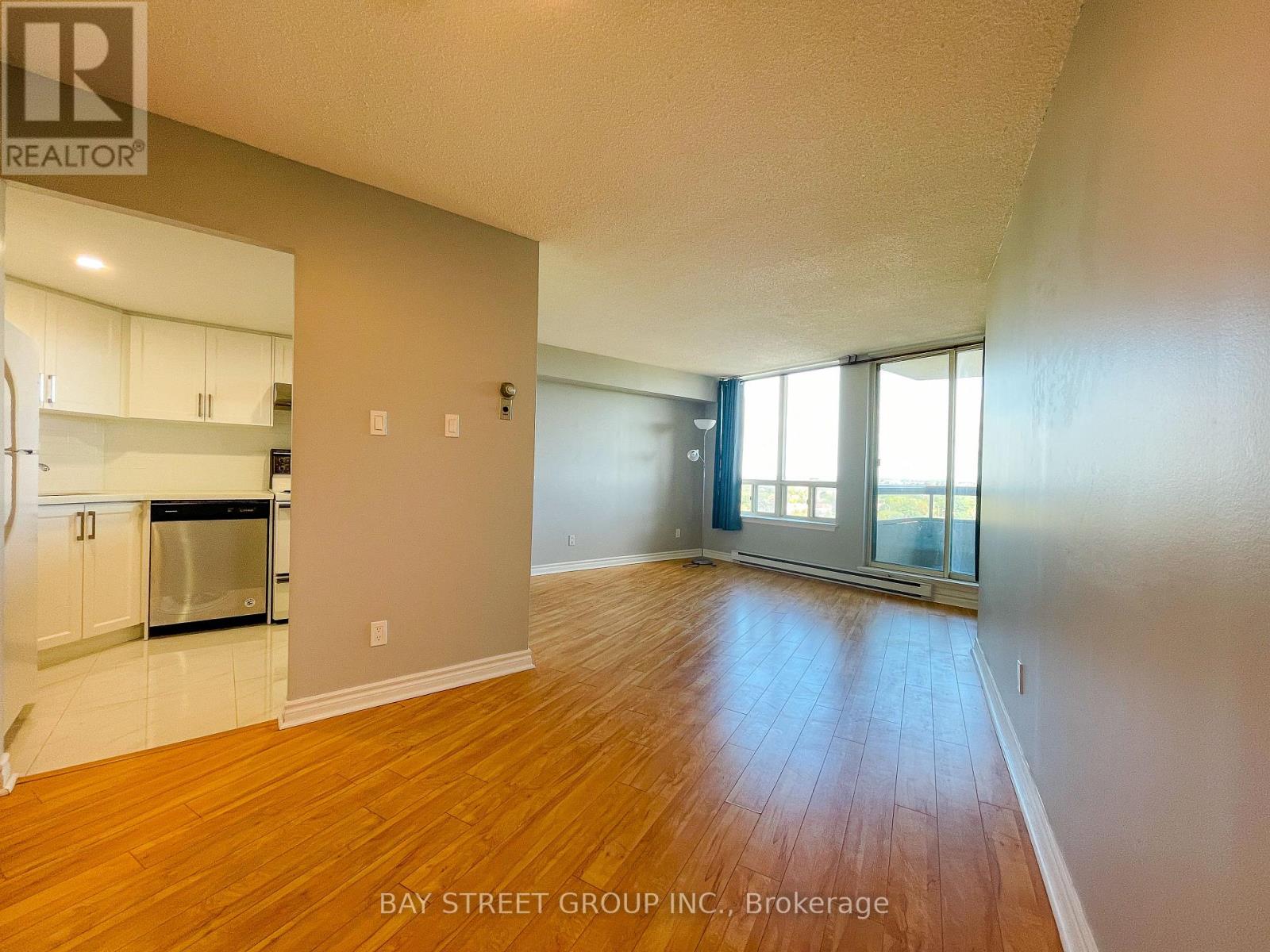 1007 - 150 Alton Towers Circle, Toronto, Ontario  M1V 4X7 - Photo 2 - E13629922