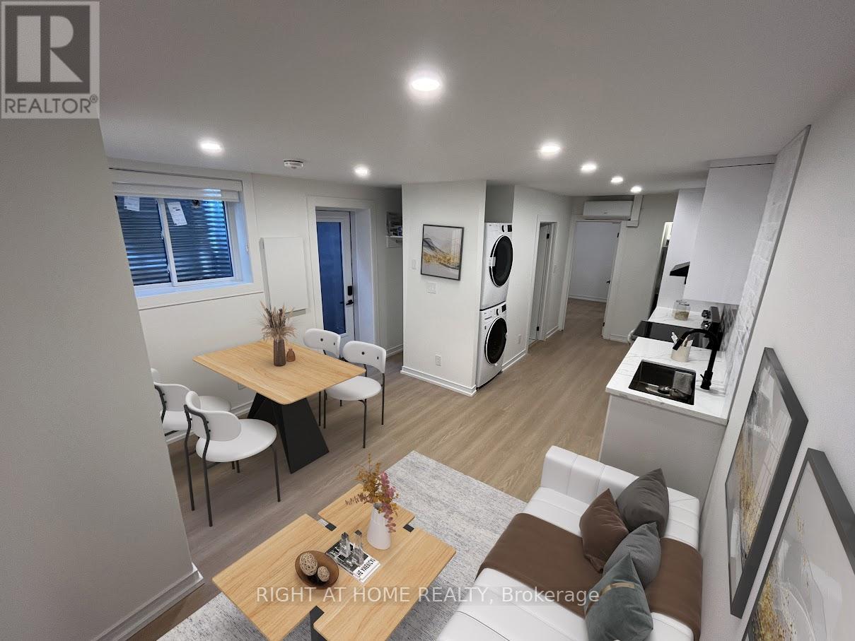 11c Condor Avenue, Toronto, Ontario  M4J 3M5 - Photo 8 - E13629934