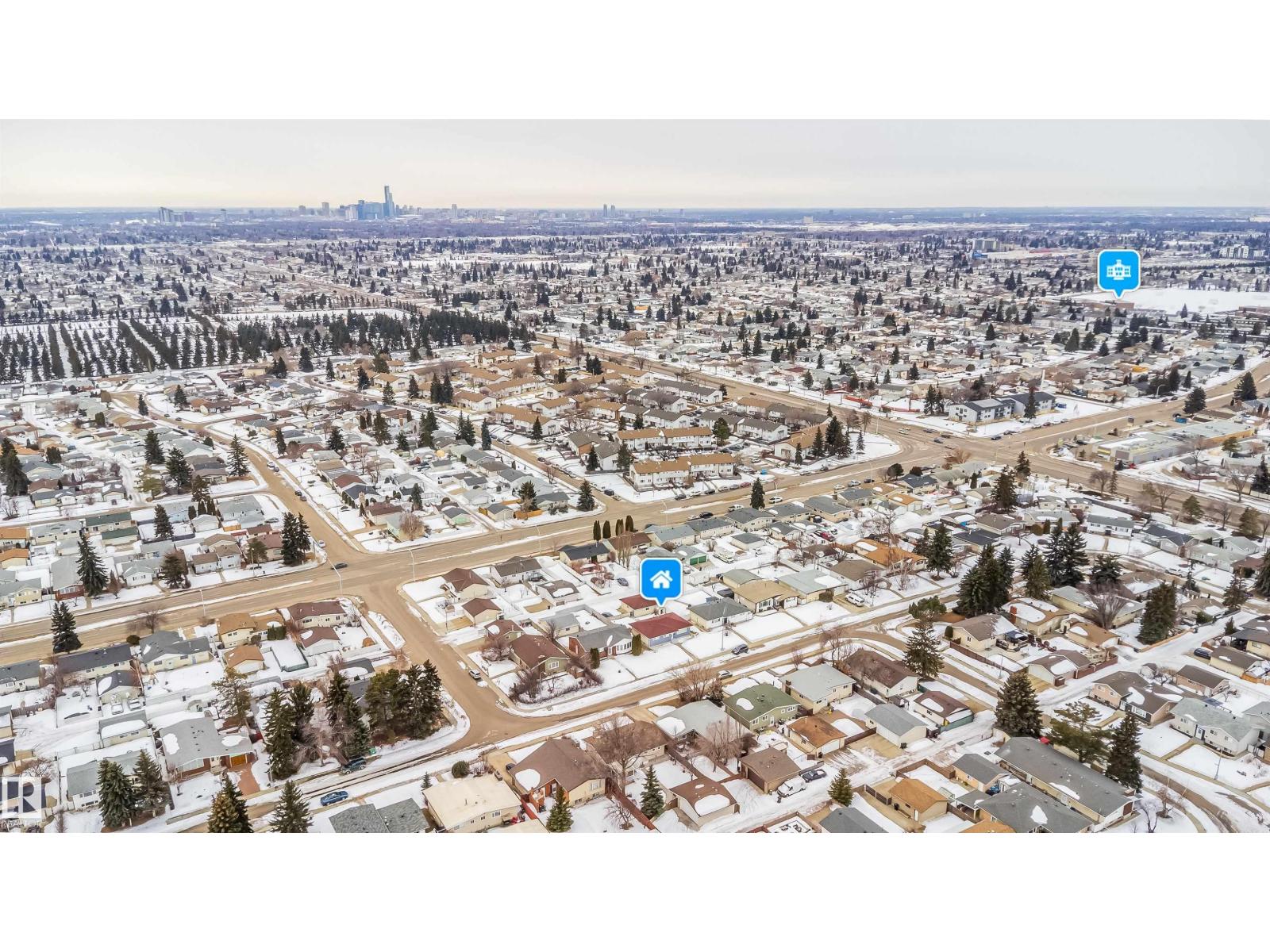 7911 145 Av NW NW, Edmonton, Alberta  T5C 2S8 - Photo 4 - E4501836