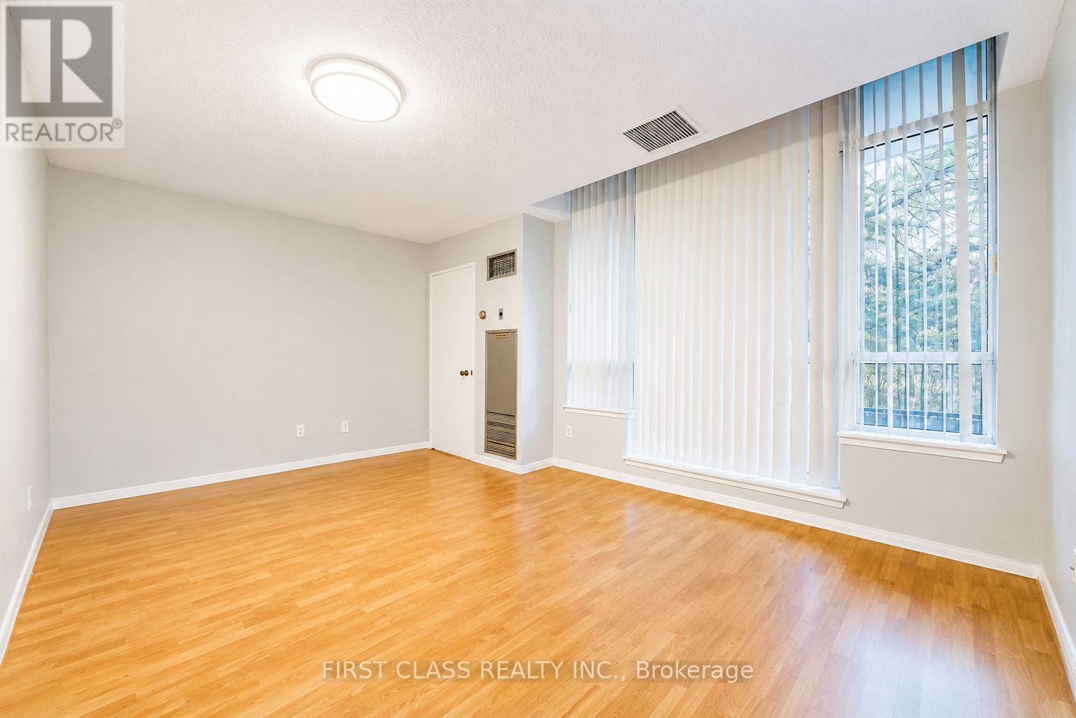 106 - 91 Townsgate Drive, Vaughan, Ontario  L4J 8E8 - Photo 10 - N13629920