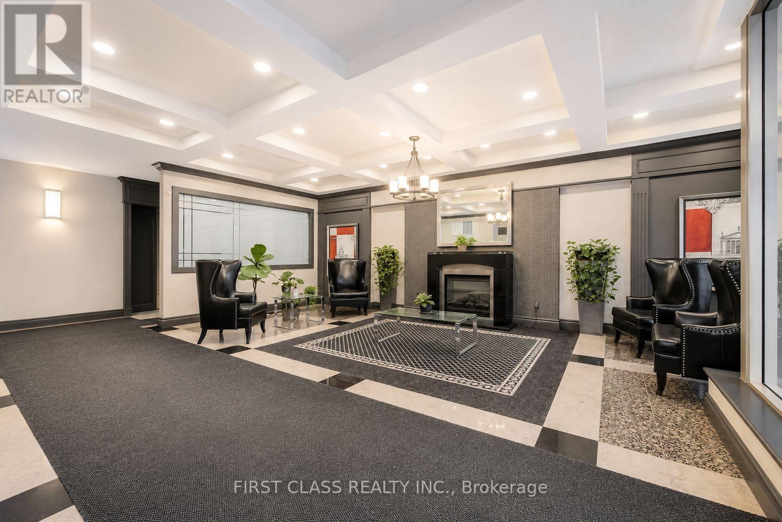 106 - 91 Townsgate Drive, Vaughan, Ontario  L4J 8E8 - Photo 3 - N13629920