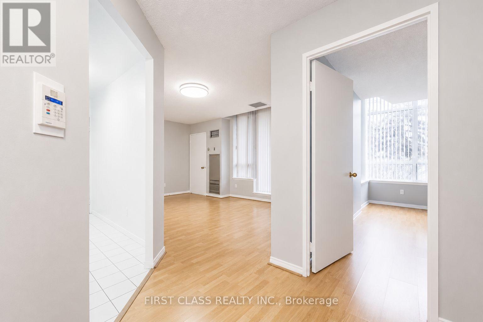 106 - 91 Townsgate Drive, Vaughan, Ontario  L4J 8E8 - Photo 6 - N13629920