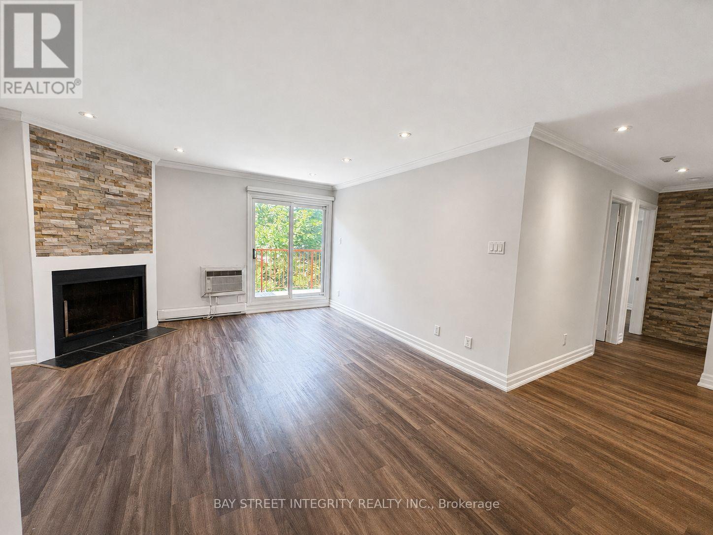 234 - 1498 Pilgrims Way, Oakville, Ontario  L6M 3G9 - Photo 2 - W13629930