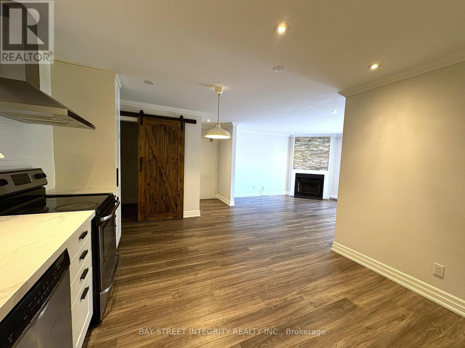 234 - 1498 Pilgrims Way, Oakville, Ontario  L6M 3G9 - Photo 6 - W13629930