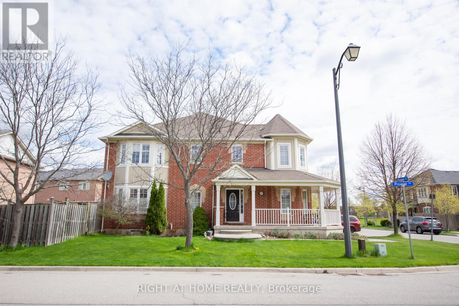 221 PROSSER CIRCLE, Milton, Ontario