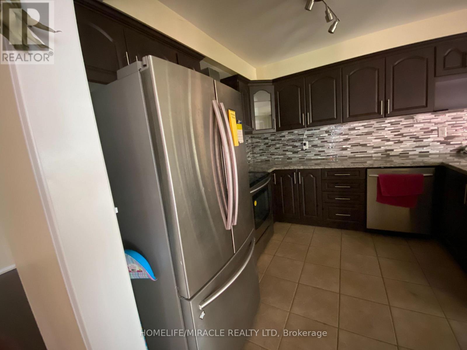 7419 Magistrate Terrace, Mississauga, Ontario  L5W 1K9 - Photo 6 - W13629938