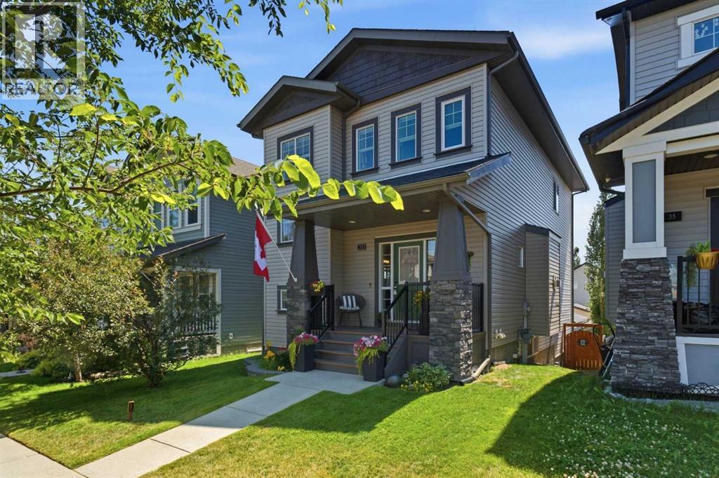 31 Reunion Grove NW, Airdrie, Alberta  T4B 0Y9 - Photo 2 - A2332773