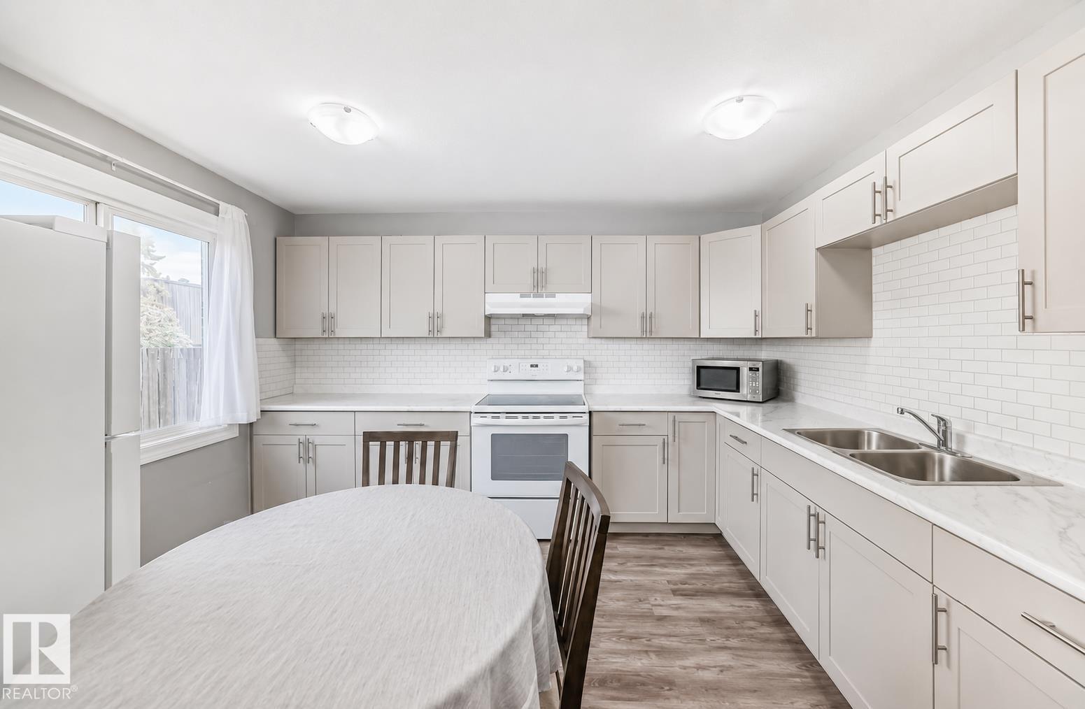 167 Roseland Vg NW, Edmonton, Alberta  T5E 5R6 - Photo 9 - E4501838
