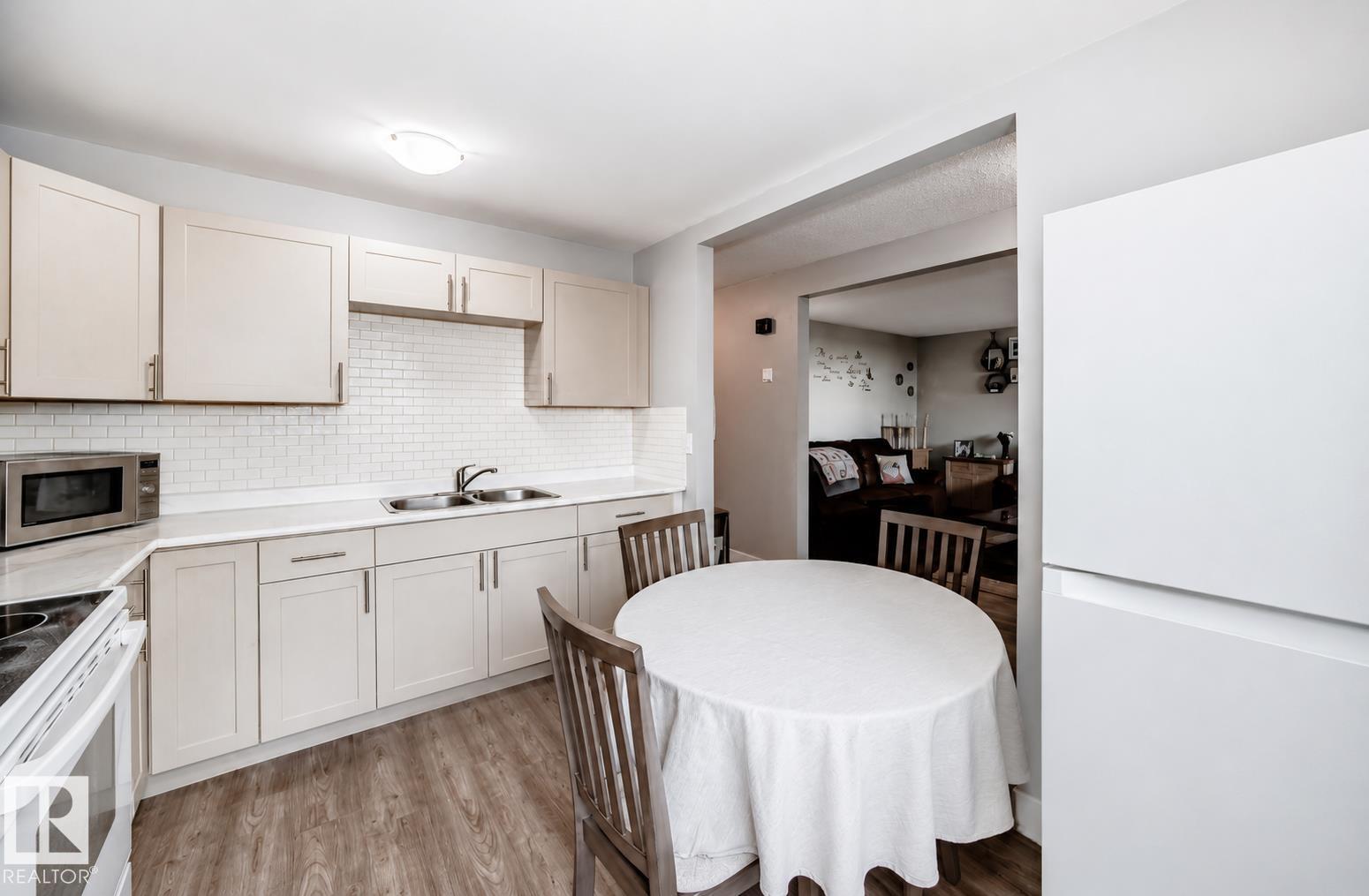 167 Roseland Vg NW, Edmonton, Alberta  T5E 5R6 - Photo 10 - E4501838