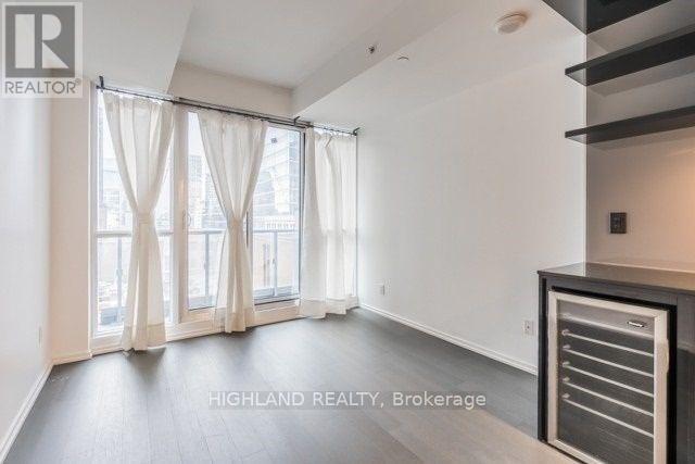 1404 - 70 Temperance Street, Toronto, Ontario  M5H 4E8 - Photo 3 - C13629962