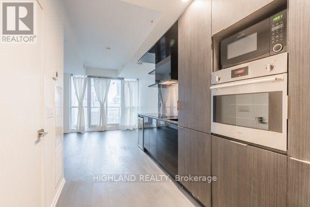 1404 - 70 Temperance Street, Toronto, Ontario  M5H 4E8 - Photo 6 - C13629962