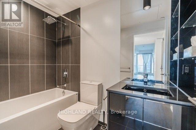 1404 - 70 Temperance Street, Toronto, Ontario  M5H 4E8 - Photo 7 - C13629962
