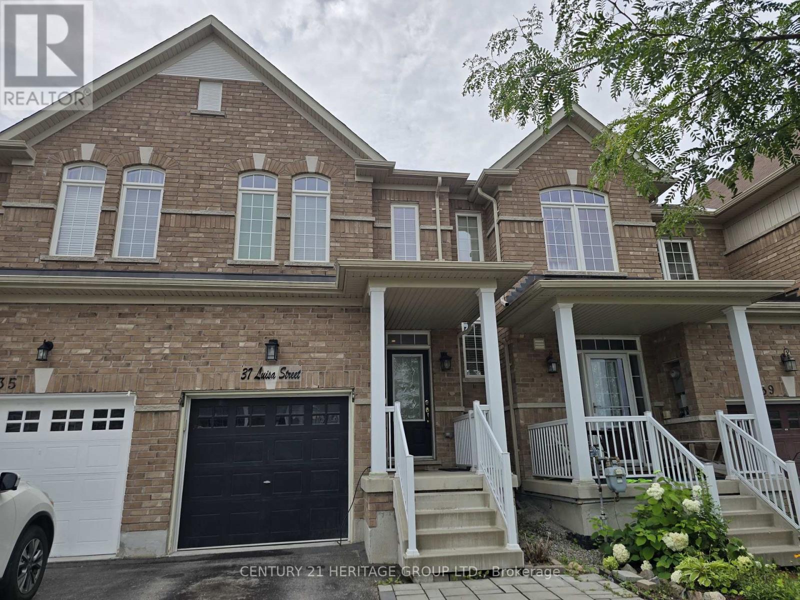 37 Luisa Street, Bradford West Gwillimbury, Ontario  L3Z 0P2 - Photo 2 - N13629978