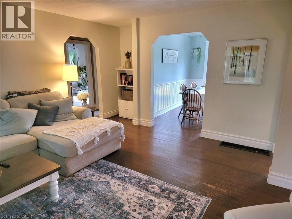2566 2 Road, Burlington, Ontario  L7R 1E5 - Photo 3 - 40852815
