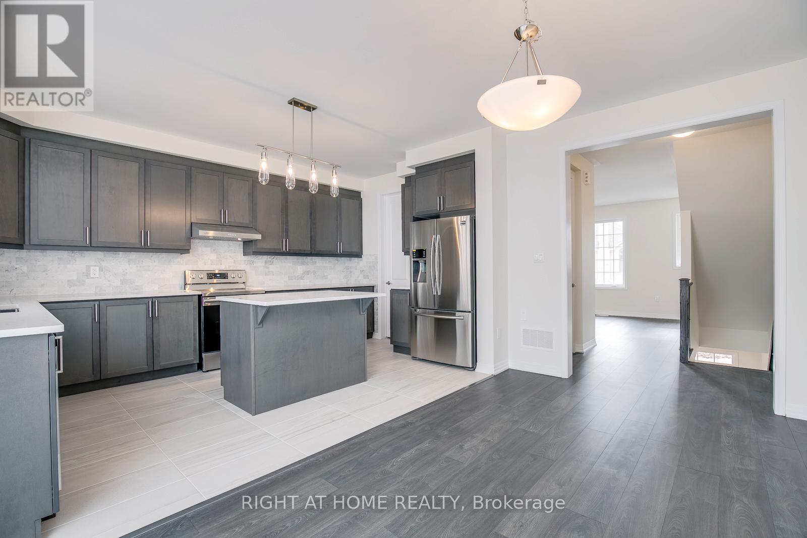 3329 Vardon Way, Oakville, Ontario  L6M 1R6 - Photo 11 - W13629954
