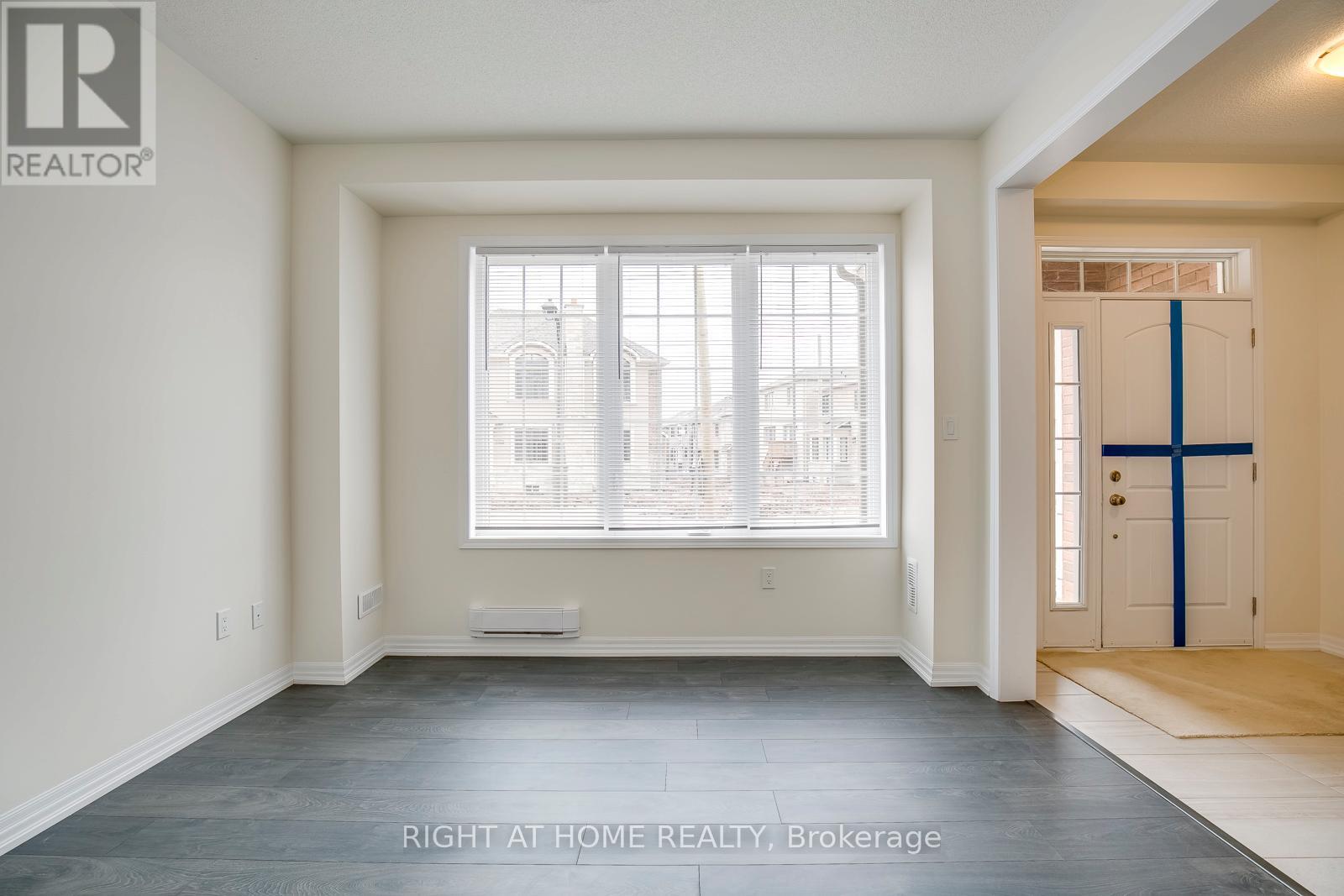 3329 Vardon Way, Oakville, Ontario  L6M 1R6 - Photo 2 - W13629954