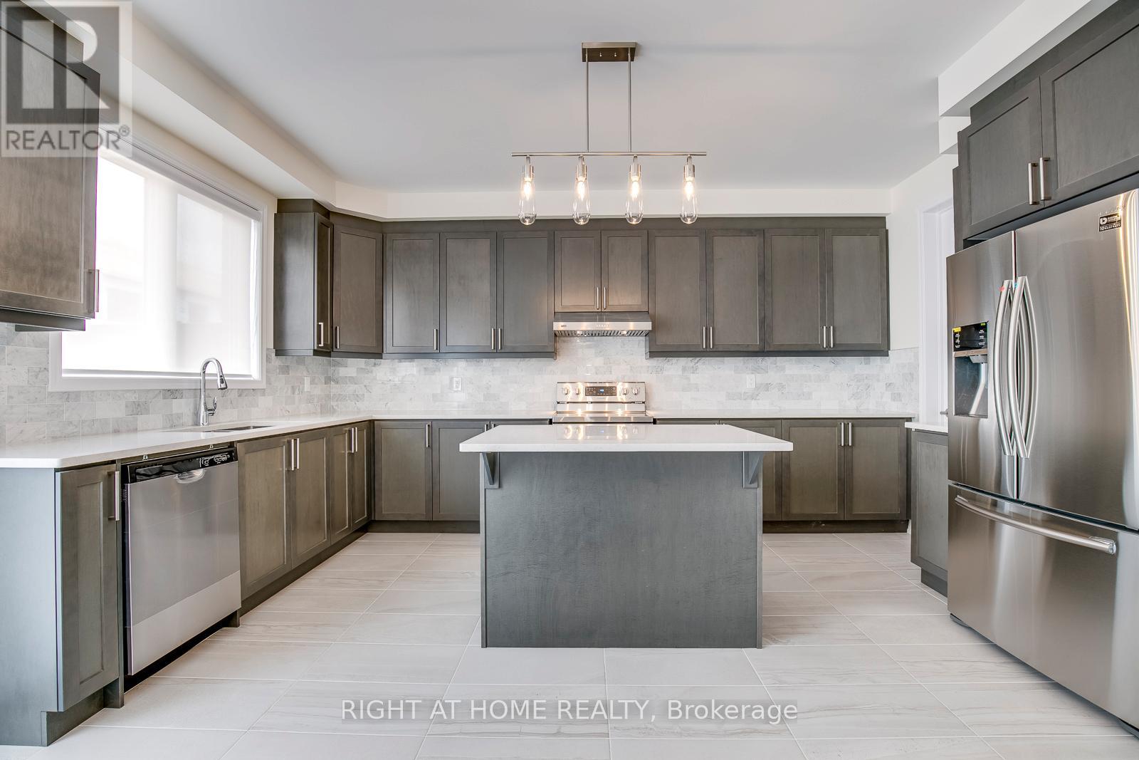 3329 Vardon Way, Oakville, Ontario  L6M 1R6 - Photo 5 - W13629954