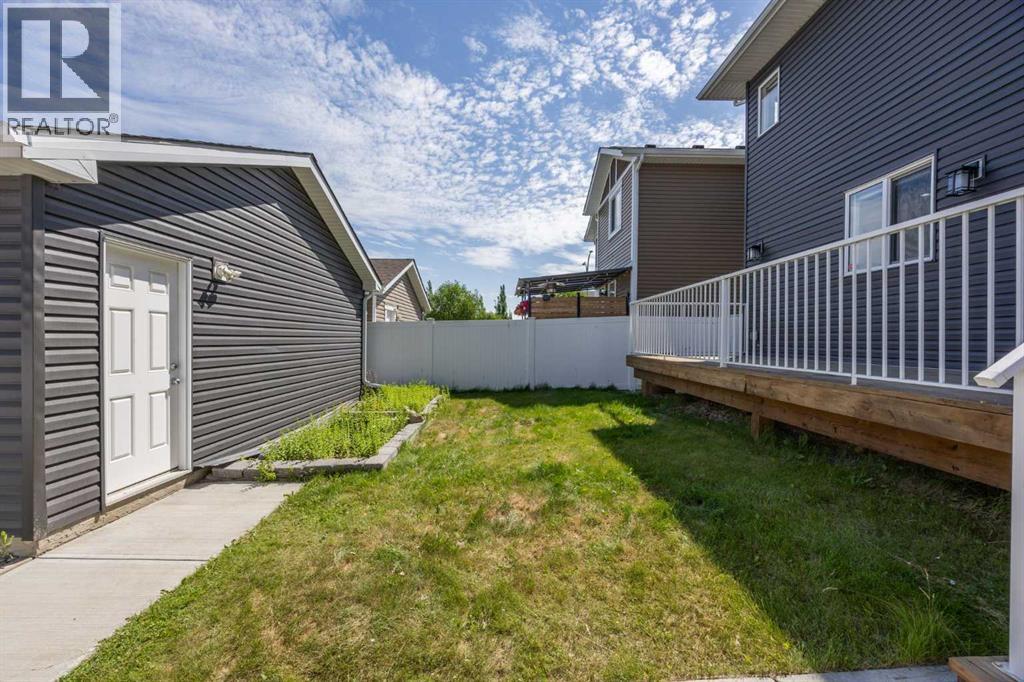 63 Redstone Gardens Ne, Calgary, Alberta  T3N 0J8 - Photo 46 - A2328860