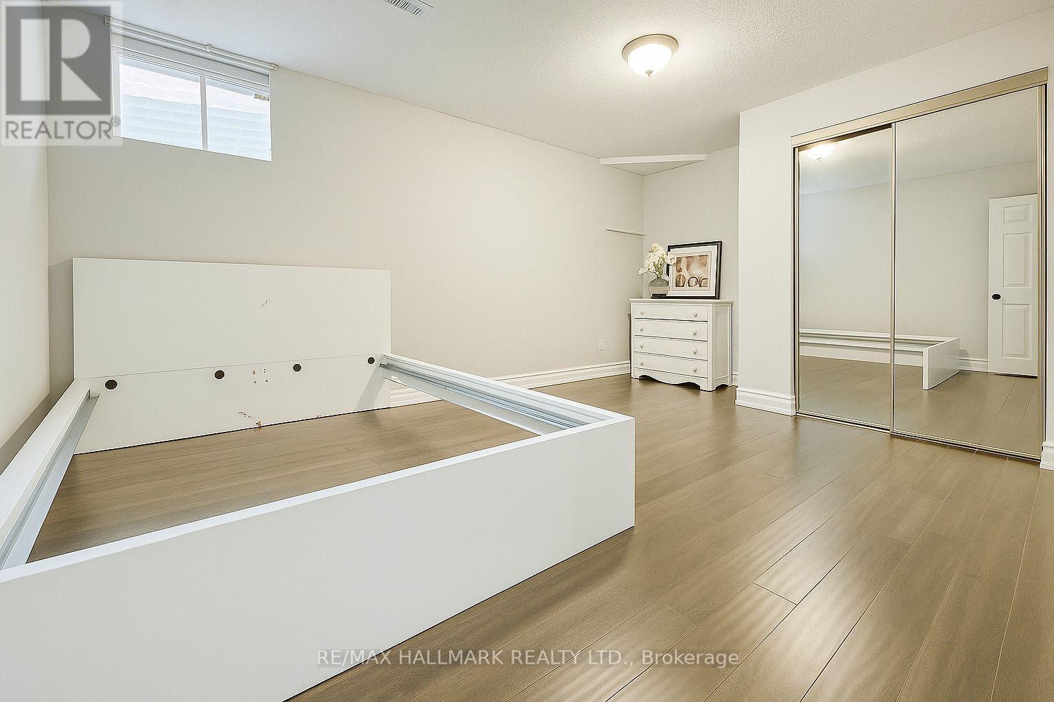 92 Weldrick Road E, Richmond Hill, Ontario  L4C 8T7 - Photo 26 - N13225490