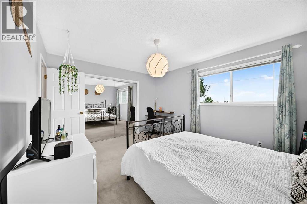 89 Bedford Manor NE, Calgary, Alberta  T3K 4B8 - Photo 20 - A2324015