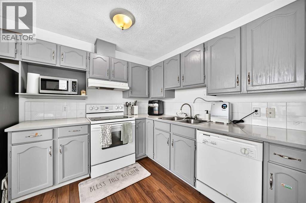 89 Bedford Manor NE, Calgary, Alberta  T3K 4B8 - Photo 11 - A2324015