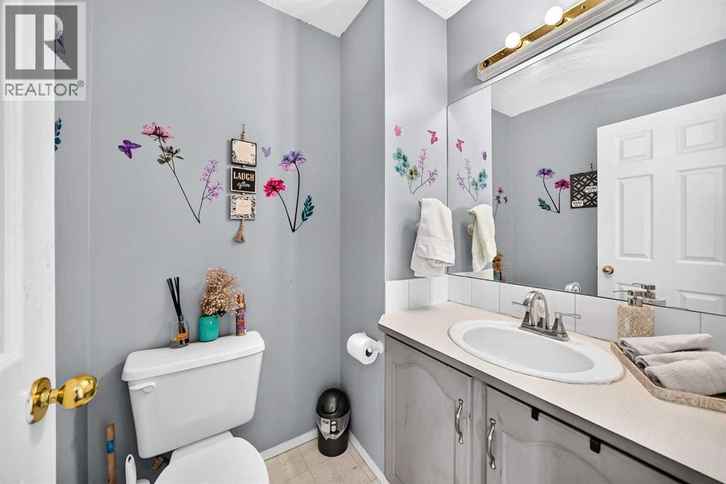 89 Bedford Manor NE, Calgary, Alberta  T3K 4B8 - Photo 15 - A2324015