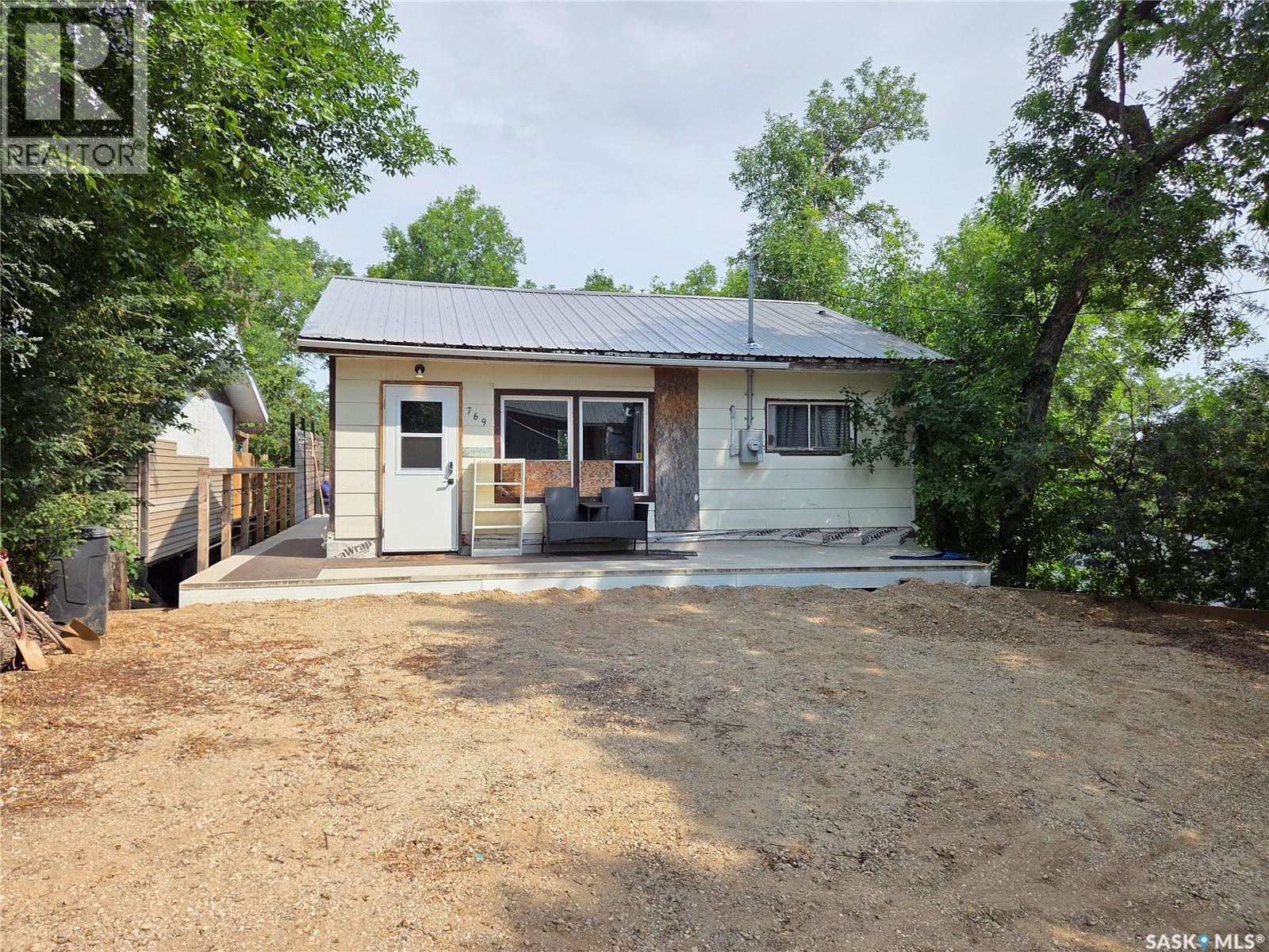 769 Ennis Avenue, White Bear Ir 70, Saskatchewan S0C 0R0 - Photo 4 - SK044307