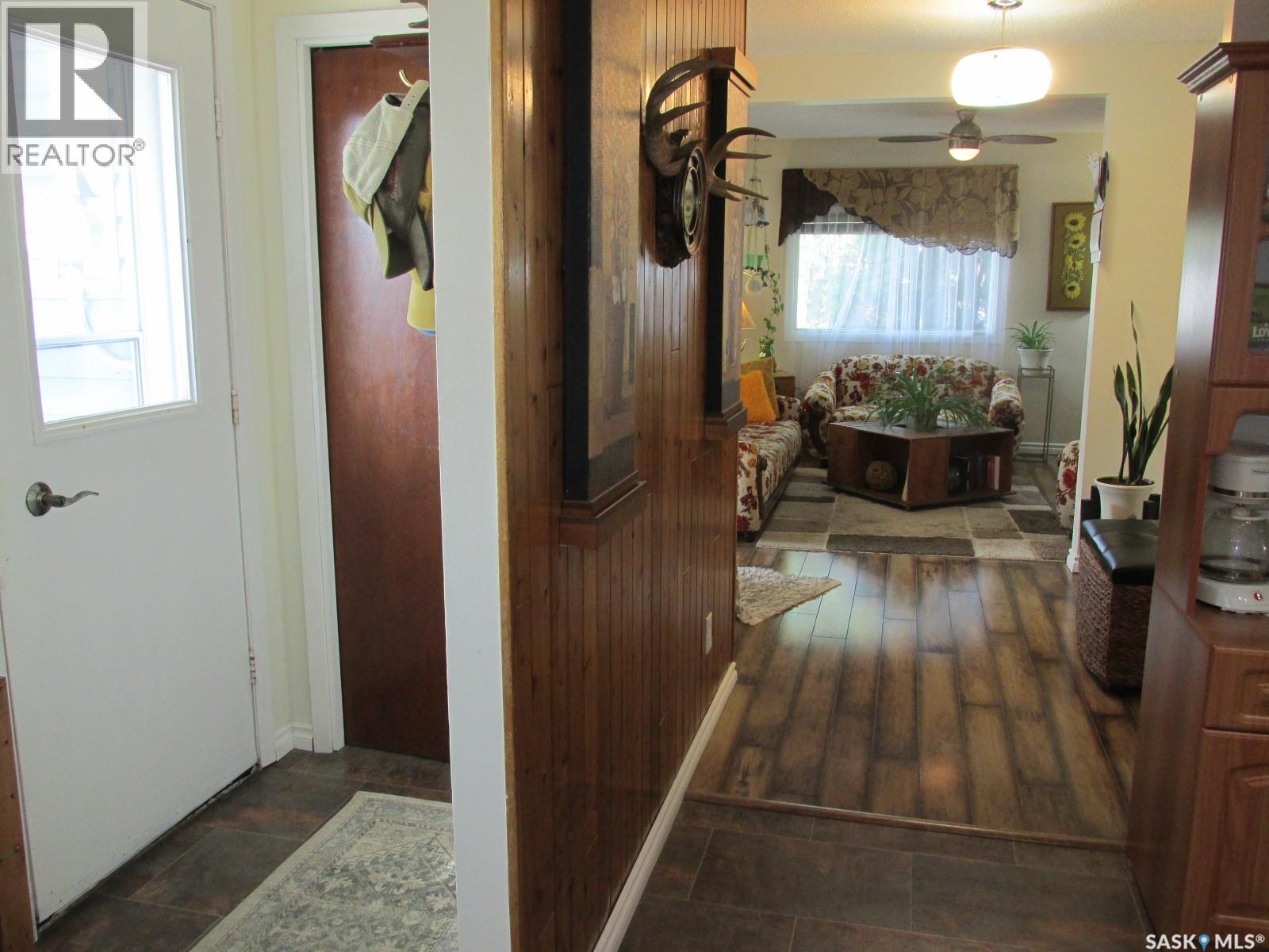 311 3rd Street N, Nipawin, Saskatchewan S0E 1E0 - Photo 14 - SK044292