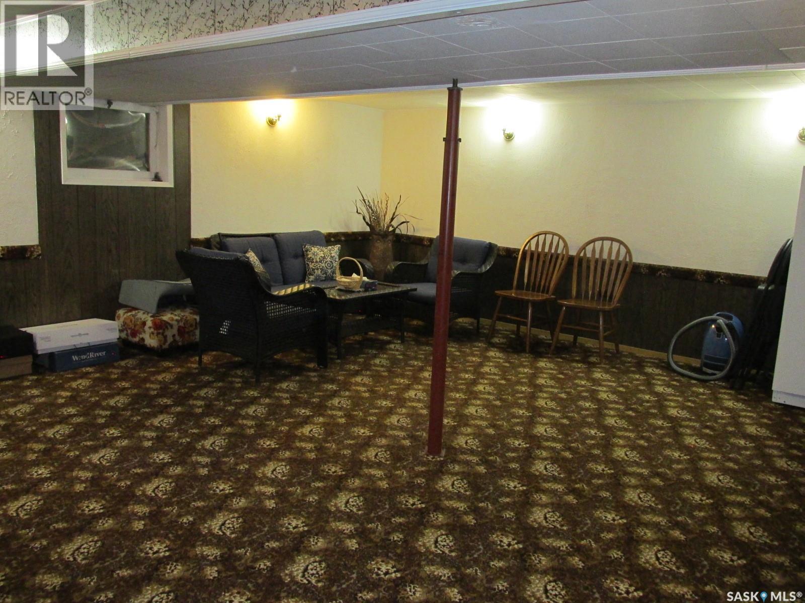 311 3rd Street N, Nipawin, Saskatchewan S0E 1E0 - Photo 32 - SK044292
