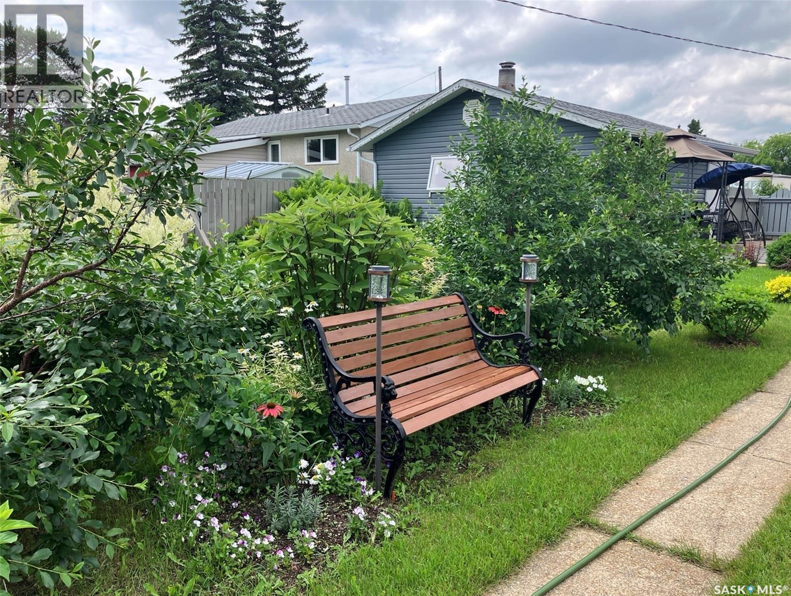 311 3rd Street N, Nipawin, Saskatchewan S0E 1E0 - Photo 38 - SK044292