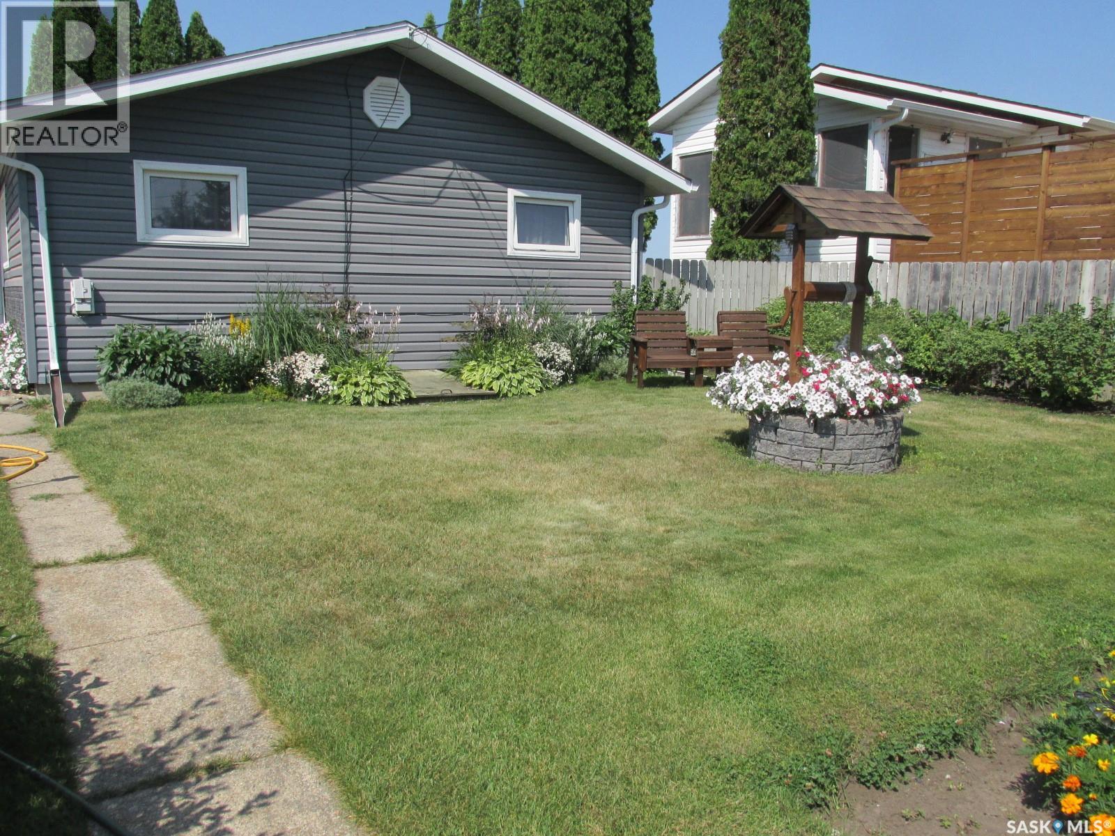 311 3rd Street N, Nipawin, Saskatchewan S0E 1E0 - Photo 39 - SK044292