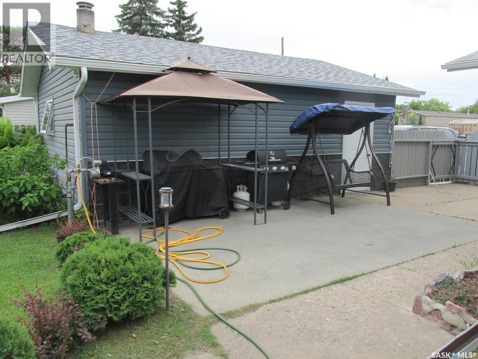 311 3rd Street N, Nipawin, Saskatchewan S0E 1E0 - Photo 49 - SK044292