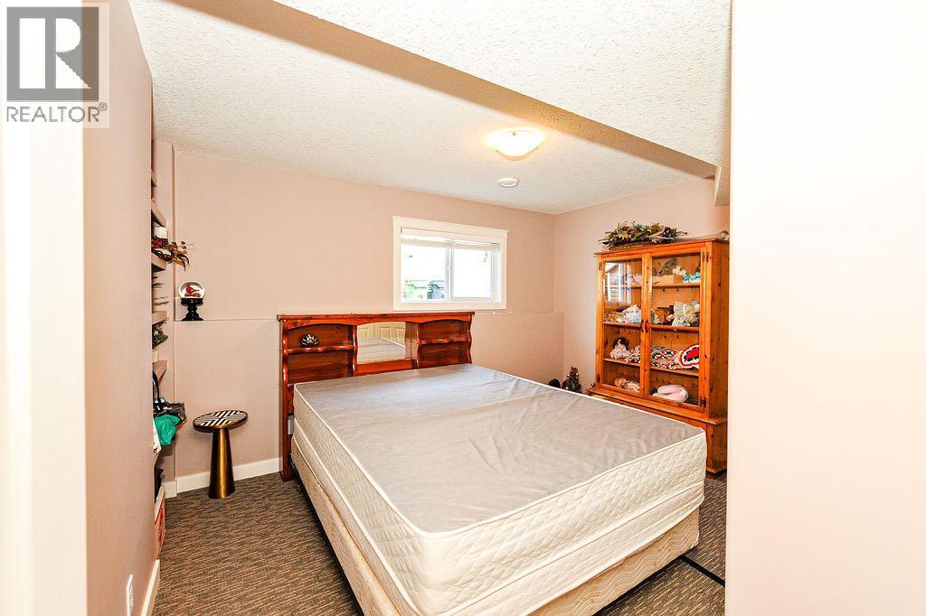5206 33a Avenue, Camrose, Alberta  T4V 4E2 - Photo 33 - A2333770