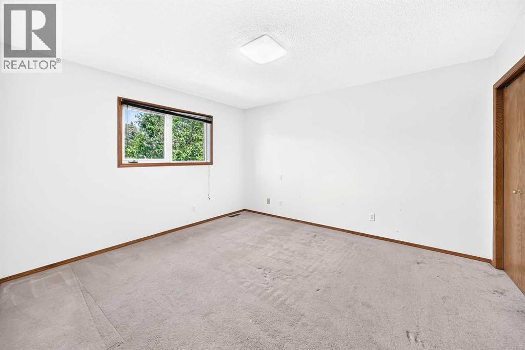 396 Hawkstone Drive NW, Calgary, Alberta  T3G 3T7 - Photo 14 - A2333537